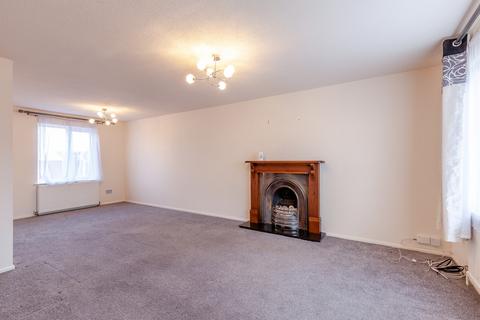 5 bedroom detached house to rent, Sutton Mead, Chelmsford, CM2