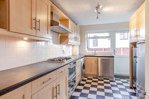 5 bedroom detached house to rent, Sutton Mead, Chelmsford, CM2