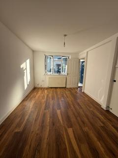 3 bedroom terraced house to rent, 3 Bedroom House For Rent Enfield, EN3