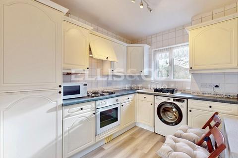 undefined, Beechwood Avenue, Greenford, UB6