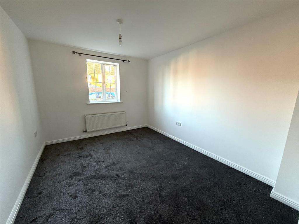 10 SILVER BED.jpeg