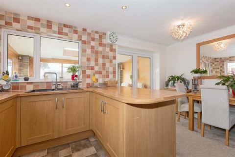 3 bedroom semi-detached house for sale, Edmonton Road, Worthing