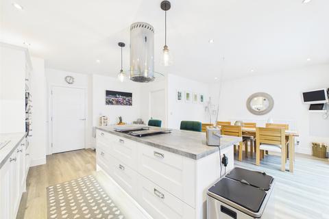 4 bedroom detached house for sale, Rectory Close, Maisemore, Gloucester, Gloucestershire, GL2