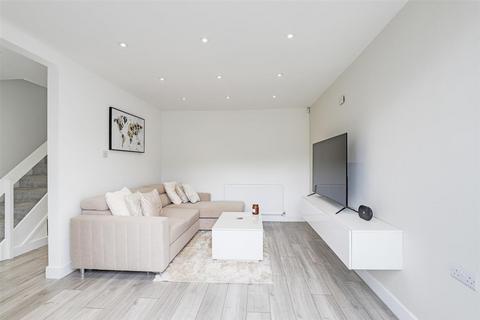 3 bedroom end of terrace house for sale, Candle Meadow, Nottingham NG2