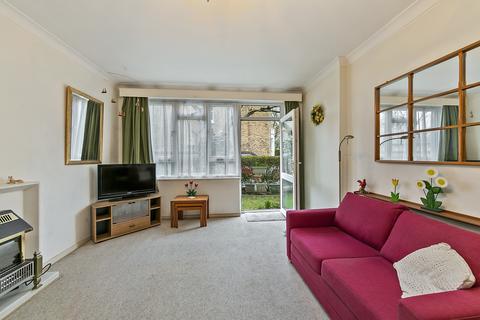 2 bedroom flat for sale, Royston Court, Lichfield Road, Kew, Richmond, Surrey TW9