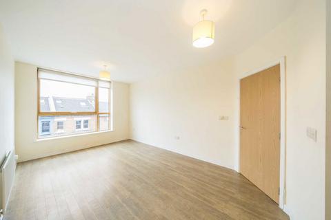 1 bedroom flat to rent, Glengall Road, London NW6