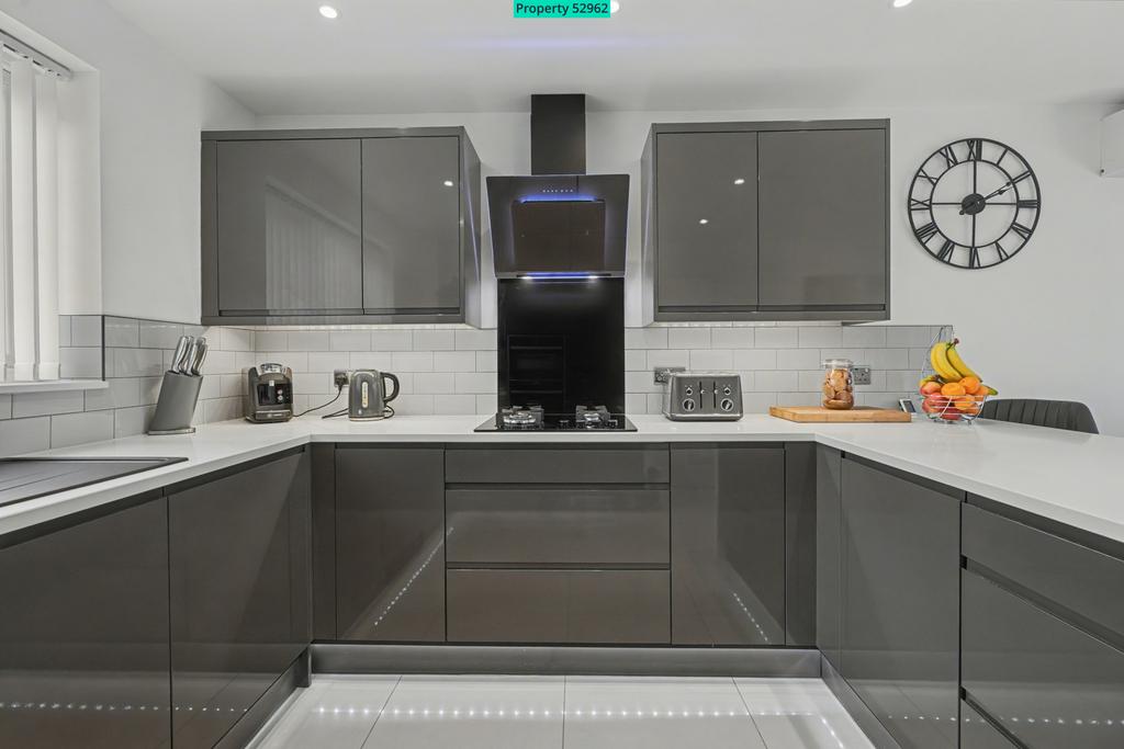 Kitchen Diner #2