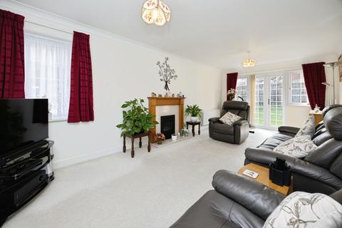 5 bedroom detached house for sale, Running Foxes Lane, Ashford, TN23 5