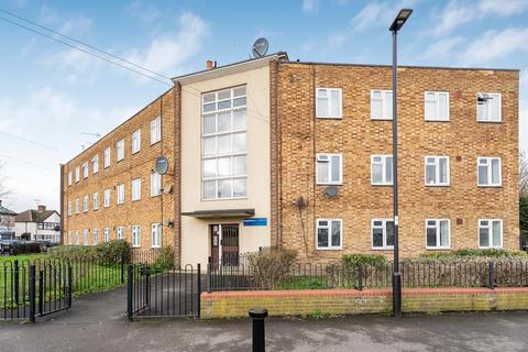 2 bedroom flat for sale, Nightingale Road, Edmonton