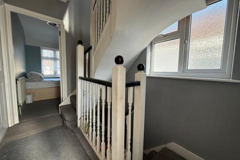 undefined, Chaucer Avenue, Hounslow TW4