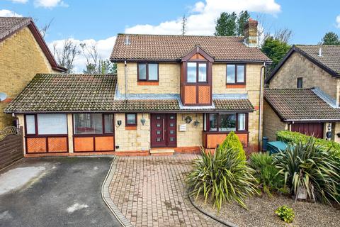 4 bedroom detached house for sale, Cardinal Drive, Cardiff CF14