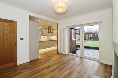 3 bedroom semi-detached house for sale, Shaftesbury Avenue, Ashgate, Chesterfield, S40