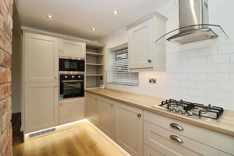 3 bedroom semi-detached house for sale, Shaftesbury Avenue, Ashgate, Chesterfield, S40