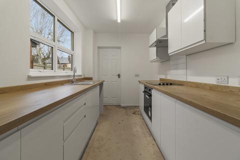 2 bedroom semi-detached house to rent, Worcester WR1