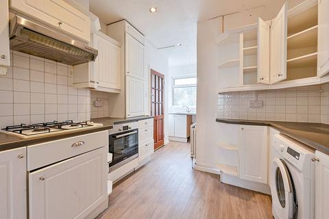 2 bedroom flat for sale, Arlington Road, West Ealing, London, W13