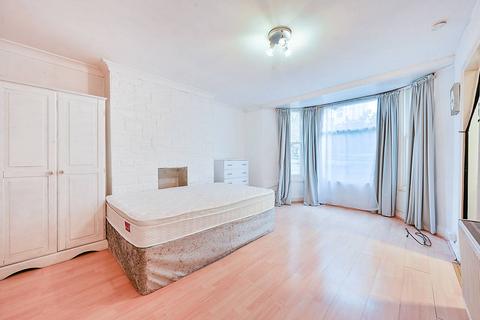 undefined, Windsor Road, Ealing Broadway, Ealing, W5