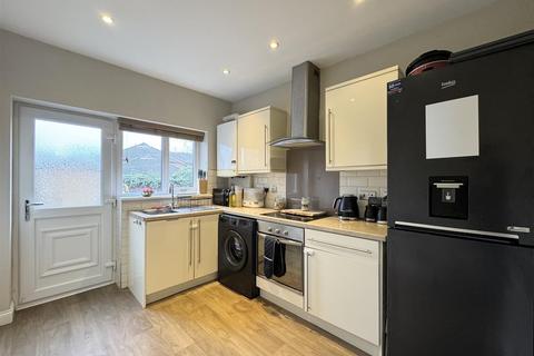 2 bedroom semi-detached house for sale, New Street, Mapplewell