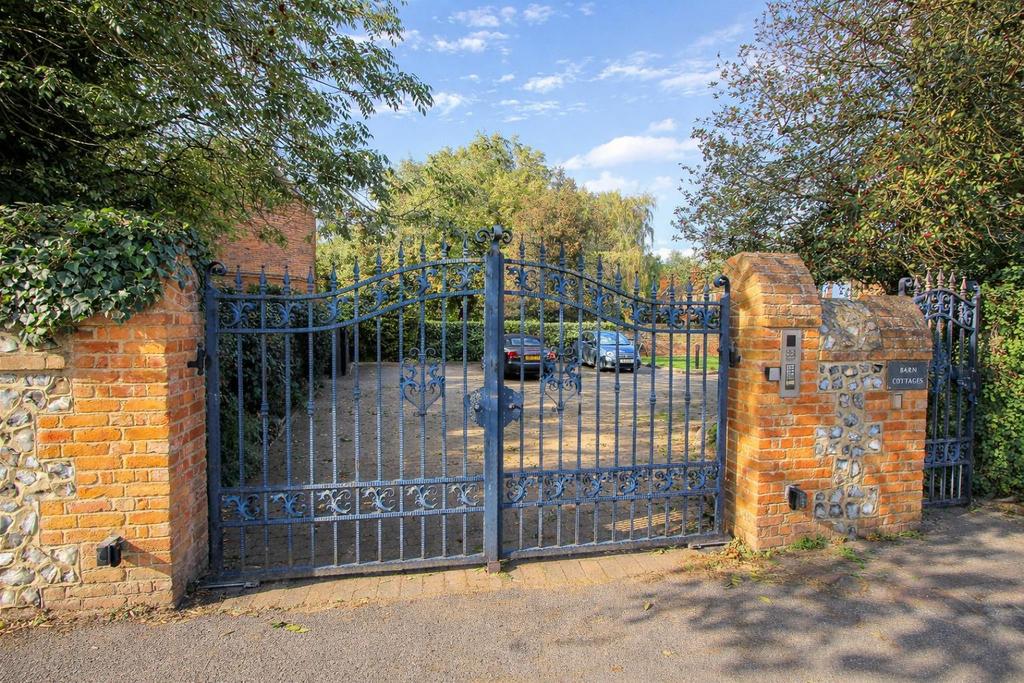 Entrance1