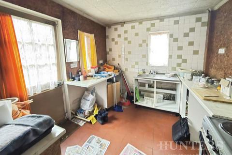 undefined, Courtney Crescent, Carshalton, SM5 4NA