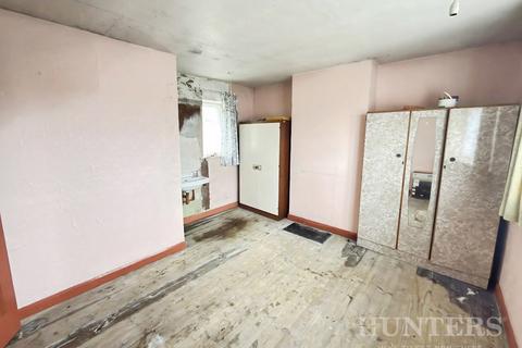 undefined, Courtney Crescent, Carshalton, SM5 4NA