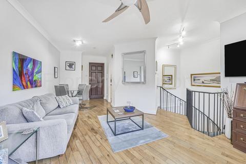 2 bedroom duplex for sale, Moran House, Wapping Lane, London, E1W