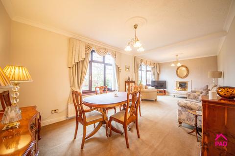 3 bedroom semi-detached house for sale, Park Road South, Newton-Le-Willows, WA12