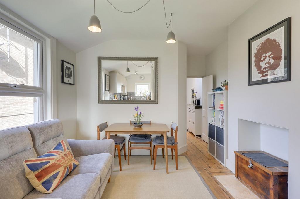 Open Plan Lounge &amp; Kitchen