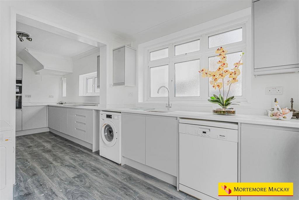 21 73623 watermarked.jpg