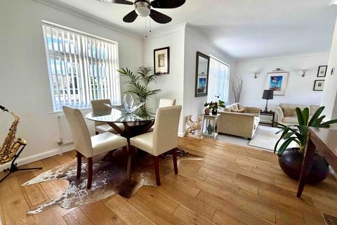 undefined, Laurel Close, St. Leonards, BH24 2NA