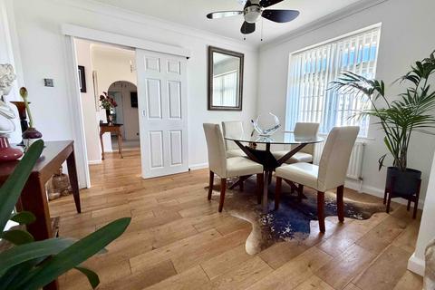undefined, Laurel Close, St. Leonards, BH24 2NA