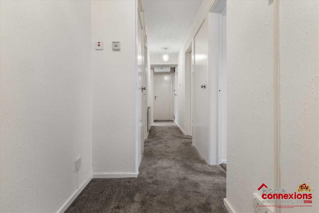 Entrance Hallway (2)