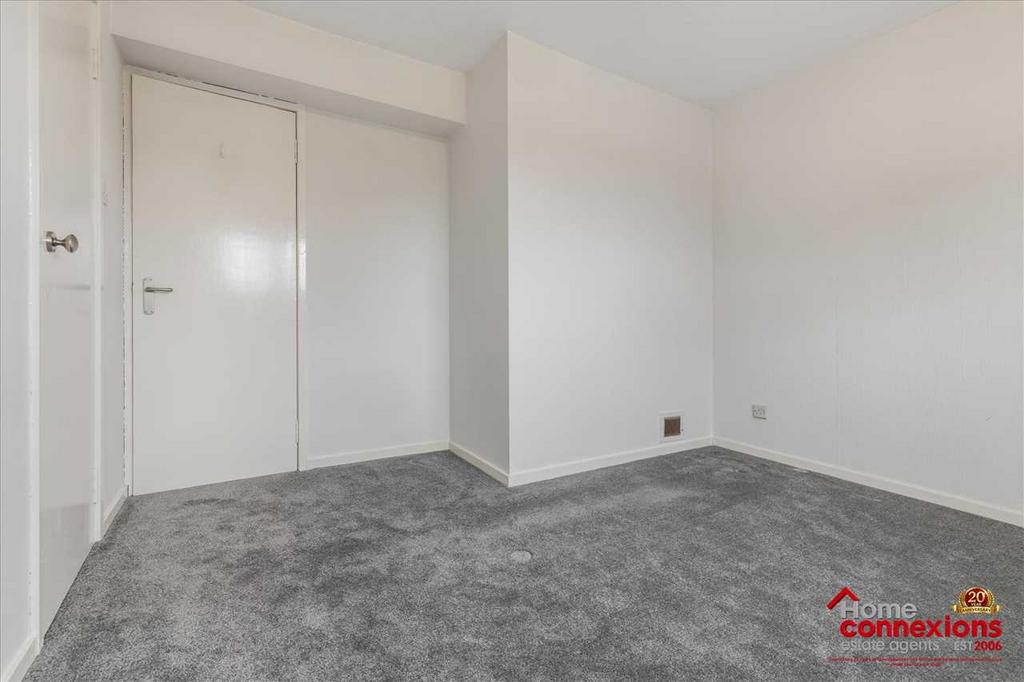 Bedroom One (2)