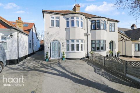3 bedroom semi-detached house for sale, Westland Avenue, Hornchurch