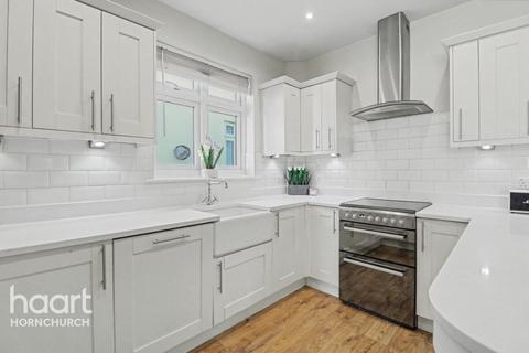 undefined, Westland Avenue, Hornchurch