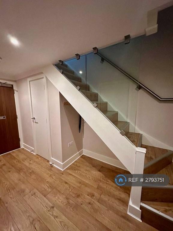 Hallway/Staircase