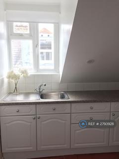 1 bedroom flat to rent, Station Road, Twickenham, TW1