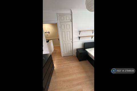 undefined, Plough Way, London, SE16