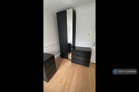 undefined, Plough Way, London, SE16