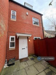 undefined, The Cloisters, Lincoln, LN2