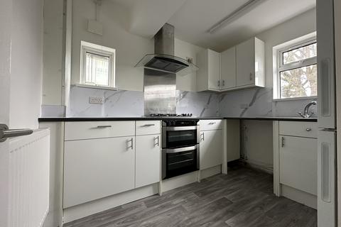 2 bedroom bungalow to rent, WEST EWELL