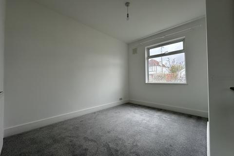 2 bedroom bungalow to rent, WEST EWELL