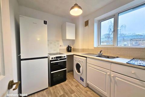 undefined, Leigh Hunt Drive, Southgate, N14