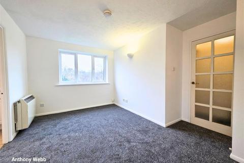 undefined, Leigh Hunt Drive, Southgate, N14