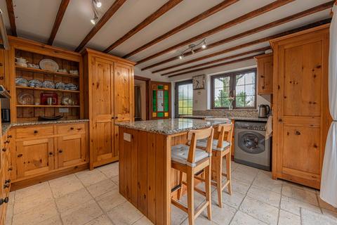 4 bedroom semi-detached house for sale, Caerleon Road, Llanfrechfa, NP44