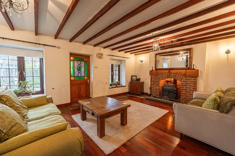 4 bedroom semi-detached house for sale, Caerleon Road, Llanfrechfa, NP44