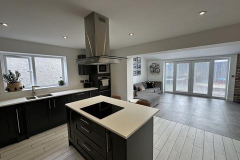4 bedroom detached house for sale, Gors Goch, Menai Bridge, Isle of Anglesey, LL59