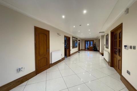 undefined, Manor Road, Chigwell IG7