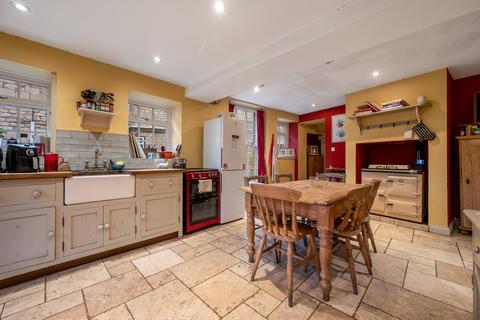 5 bedroom detached house for sale, Church Road, Ketton