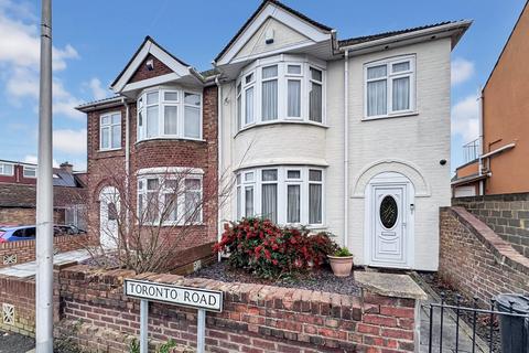 3 bedroom semi-detached house for sale, Toronto Road, Gillingham, ME7