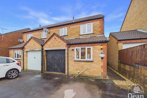 3 bedroom semi-detached house for sale, Woodlands Reach, Cinderford